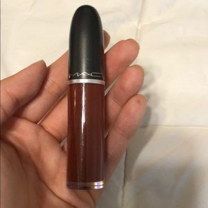 MAC liquid lipstick in carnivorous